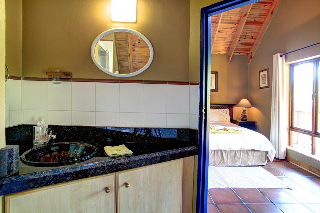The Loerie'S View Villa Wilderness Room photo