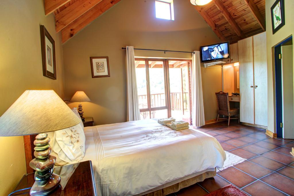 The Loerie'S View Villa Wilderness Room photo