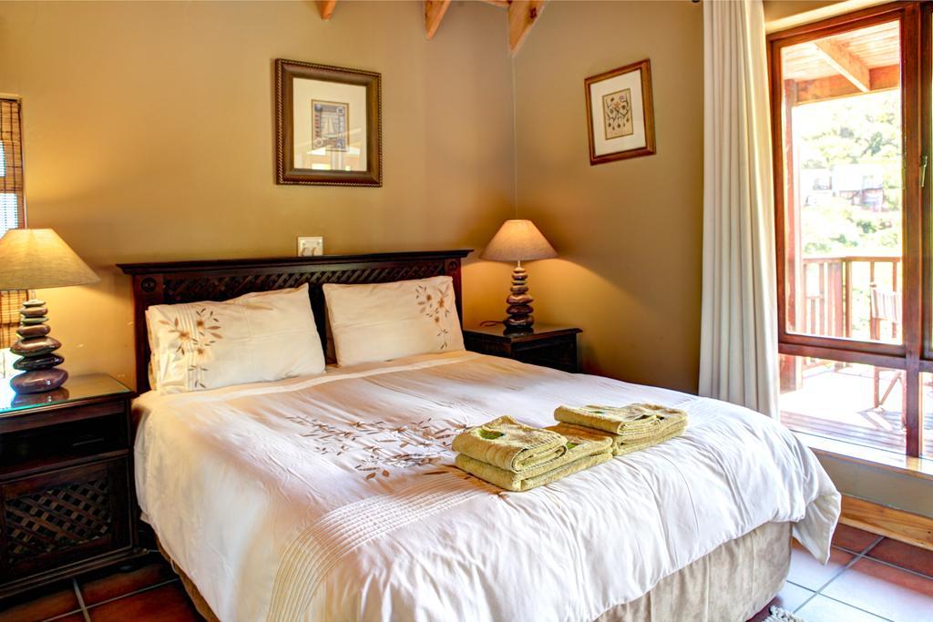 The Loerie'S View Villa Wilderness Room photo